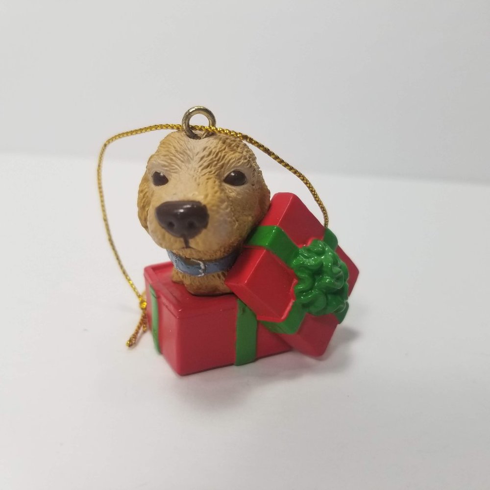 THE DOG Retriever Golden Blonde Xmas Ornament